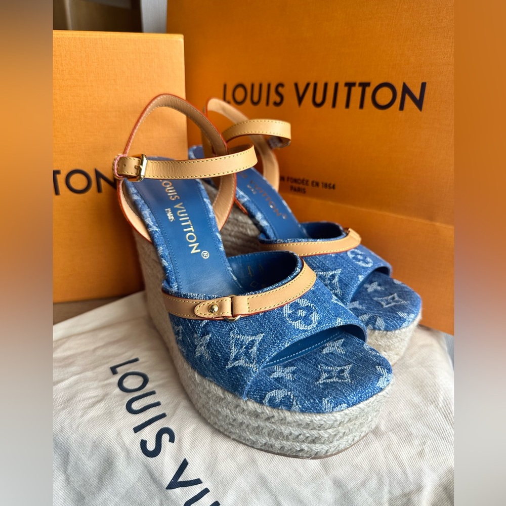 NEW LOUIS VUITTON DENIM Helios Wedge Sandal 💙 - Picture 7 of 13